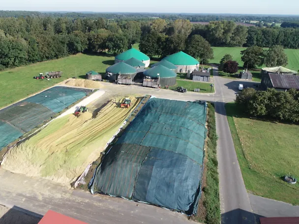Luftbild der Biogasanlage auf Gut Hülsenberg